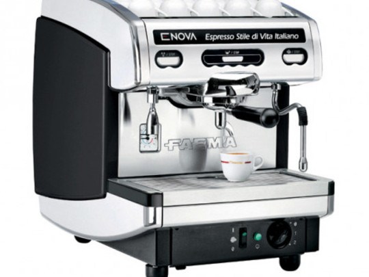 Faema Enova A1 Otomatik Espresso Kahve Makinesi, 1 Kollu